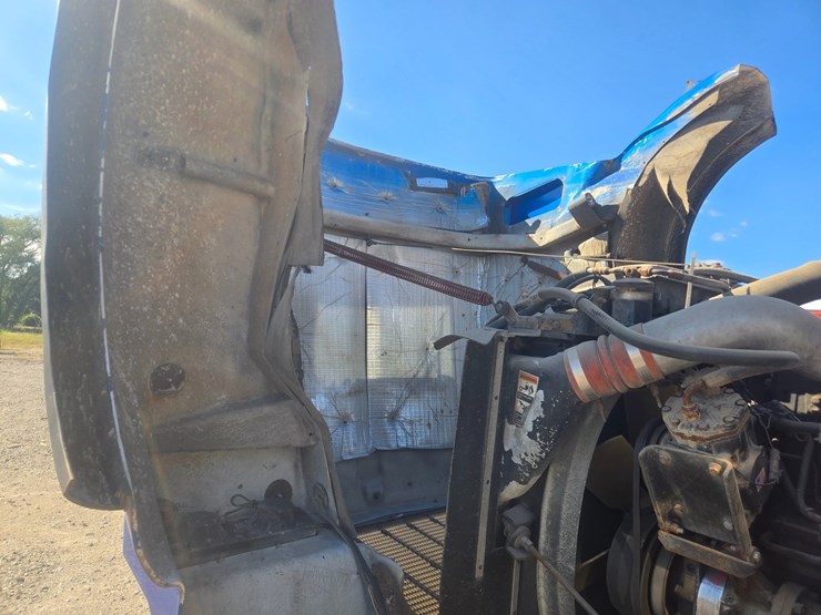 1998-kenworth-t800-image-29