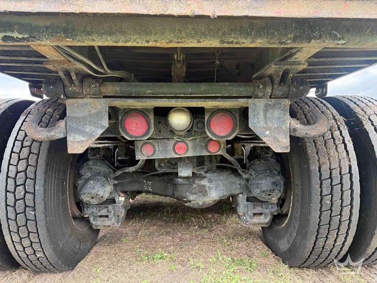 2000-mack-rd690s-image-21
