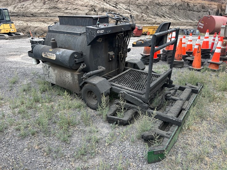 #2523-•-hot-mix-seal-coat-scm300r-hot-tar-wagon-image-2