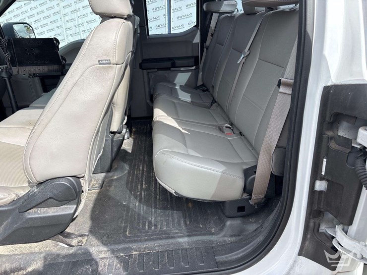 2016-ford-f150-image-19