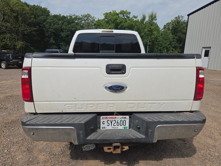 2013-ford-f250-lariat-image-4