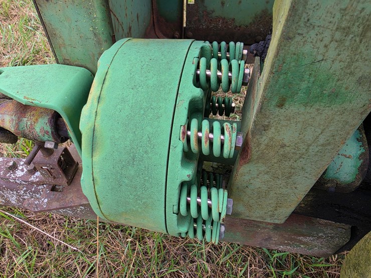 john-deere-14t-image-21