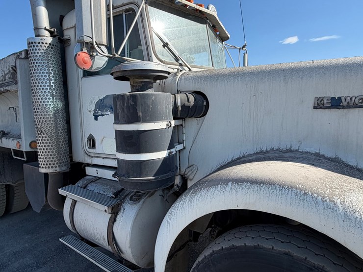 #2532-•-kenworth-w928-tandem-axle-dump-truck-image-20