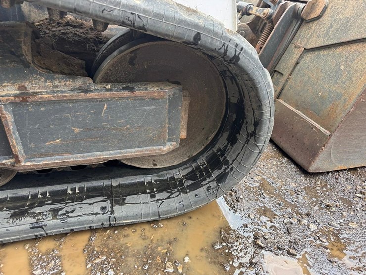 2016-bobcat-t650-image-21
