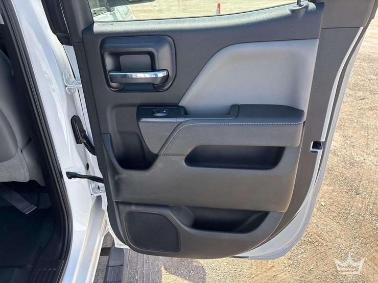 2014-chevrolet-silverado-crew-cab-pickup-truck-image-21