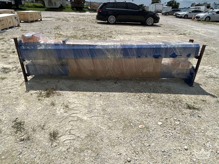 10000lbs.-two-post-auto-lift-image-5
