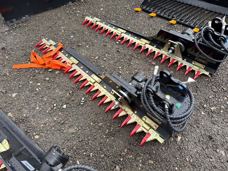 #6067-•-60"-mini-excavator-sickle-bar-mower-image-2