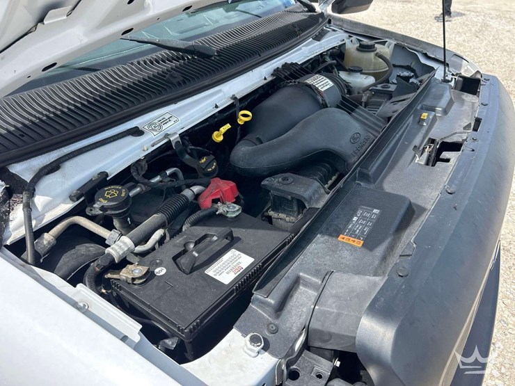 2019-ford-e350-image-9