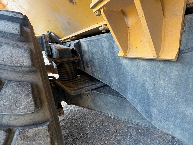 2018-komatsu-hm400-5-image-34
