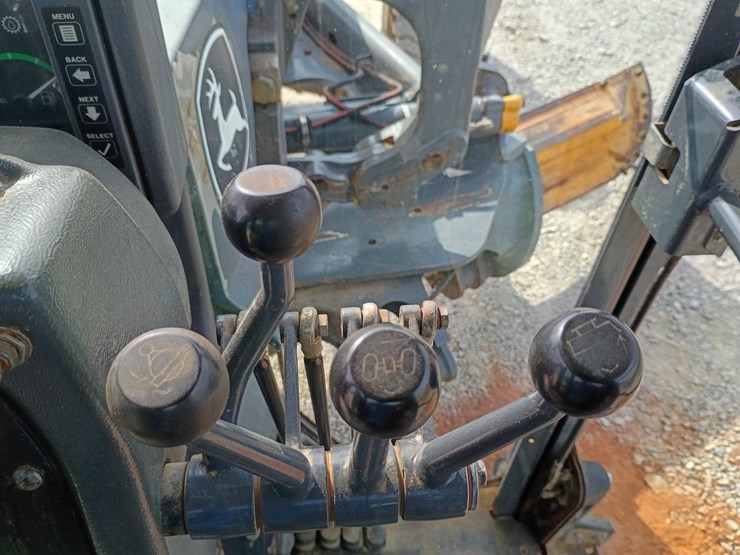 2008-deere-670d-image-79