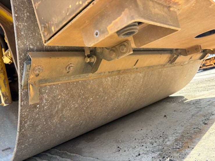 #2410-•-2015-sakia-sw880-double-drum-smooth-roller-compactor-image-57