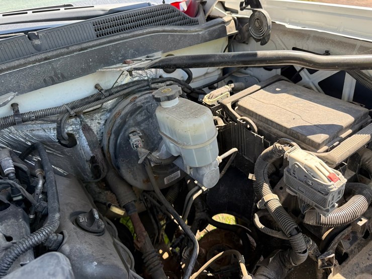 2014-chevrolet-1500-image-15