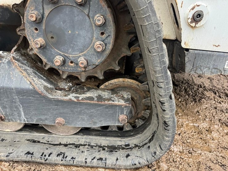 2016-bobcat-t650-image-16