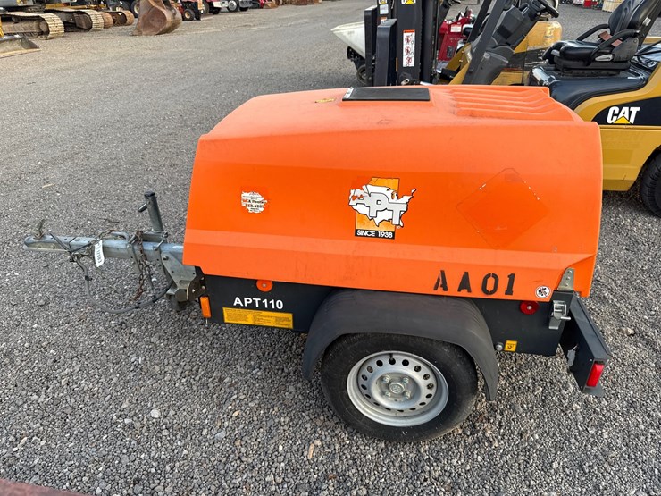 #2070-•-2017-atlas-copco-towable-air-compressor-image-10