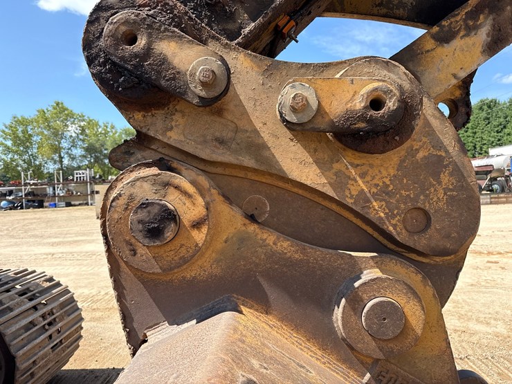 2012-caterpillar-c13-image-16