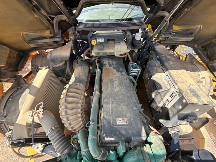 2020-volvo-a45g-image-28