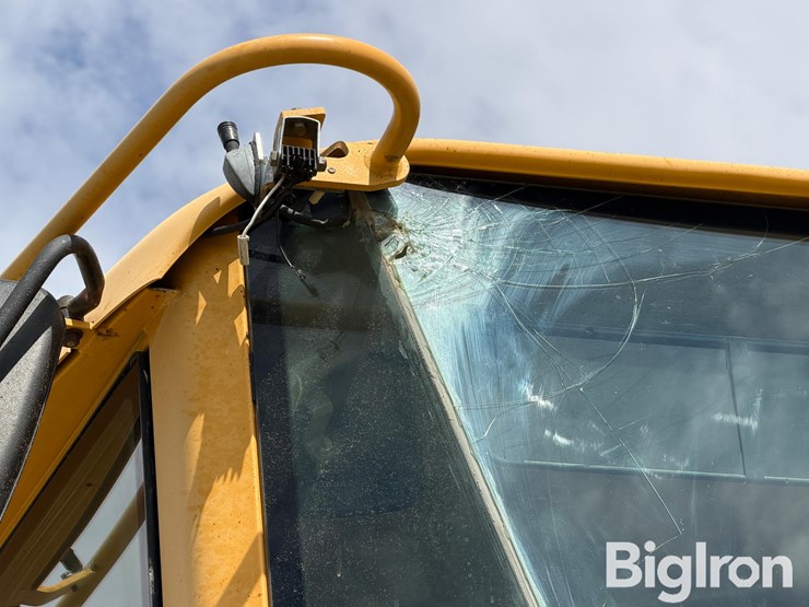 2001-deere-624h-image-11