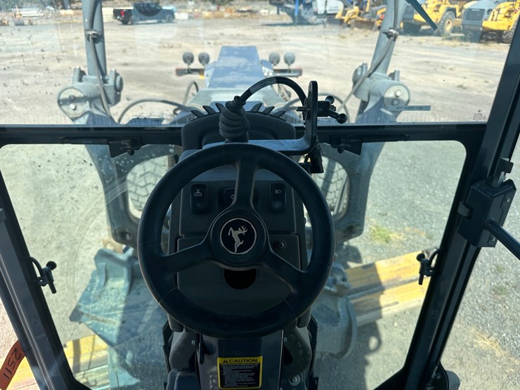 2013-deere-872gp-image-59