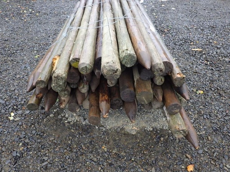 round-wooden-fence-posts-8'l-image-5