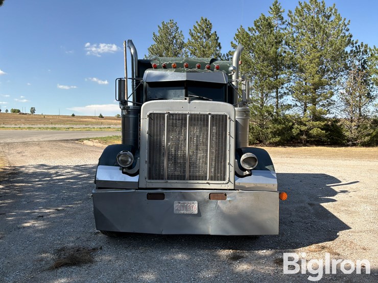 1995-peterbilt-379-image-2