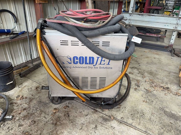 cold-jet-aero-75-dry-ice-blasting-machine,-s/n:-198,-1-phase,-100-140v,-140psi-max-operating-pressure-image-1