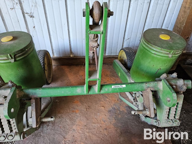 john-deere-71-image-13