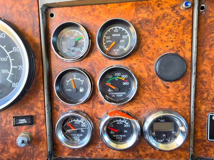 2003-kenworth-w900-image-67
