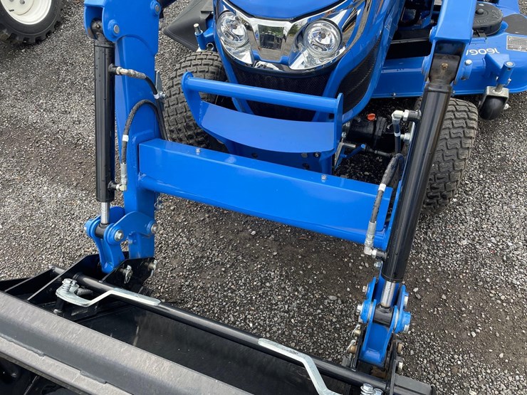 new-holland-workmaster-25s-image-12