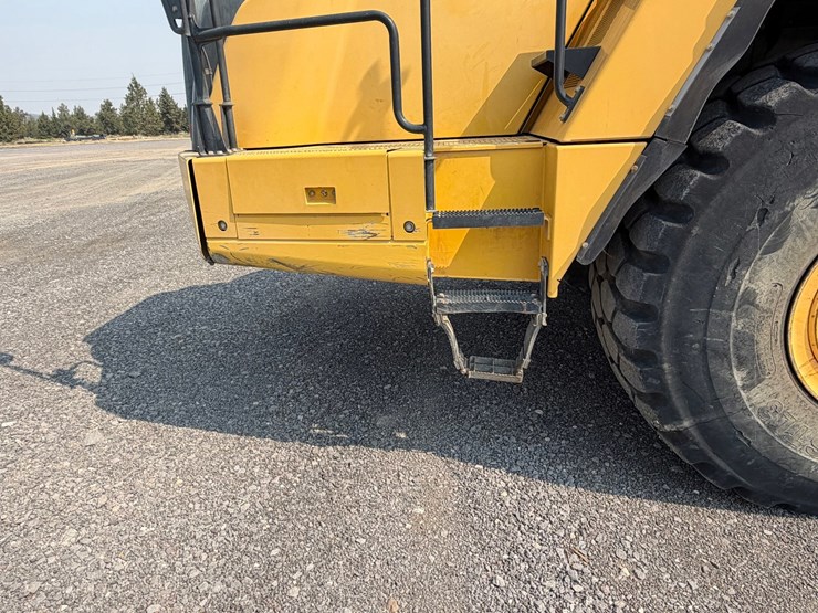 2016-komatsu-hm400-5-image-8