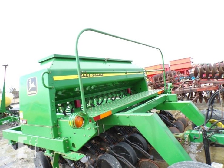 2000-john-deere-1560-image-2