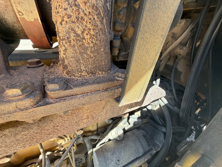 2007-deere-210le-image-30