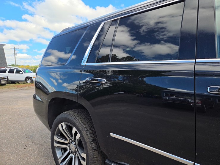 2019-gmc-yukon-image-15