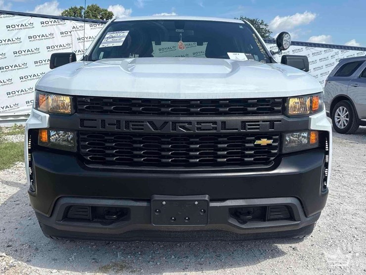 2022-chevrolet-silverado-1500-image-24