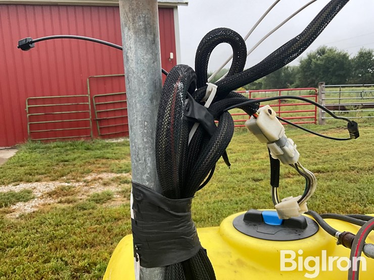 3-pt-mounted-sprayer-image-11