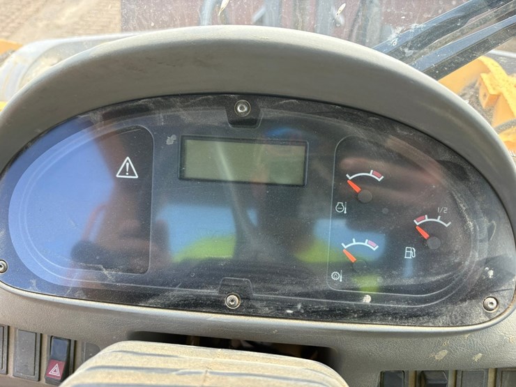 2004-volvo-l220e-image-61
