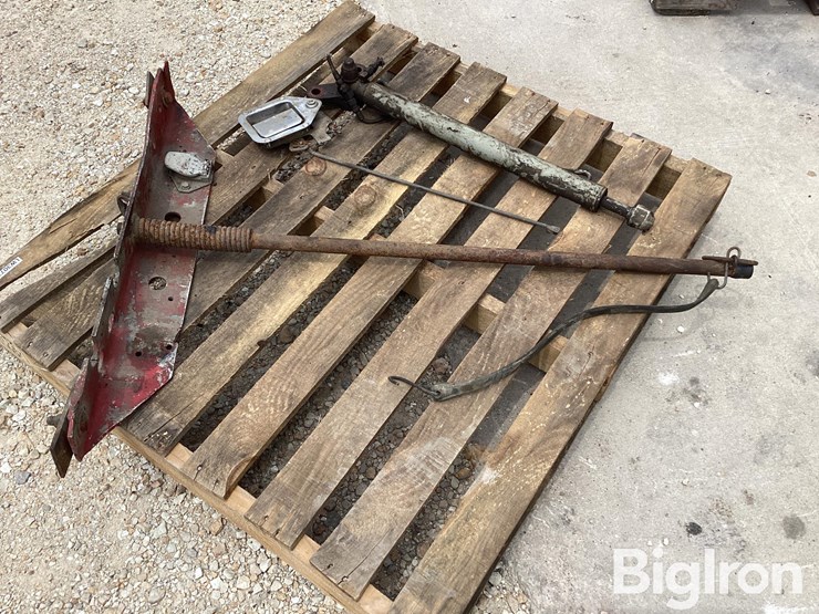 pogo-stick-w/-kenworth-left-hand-door-latch,-k100-cab-cyl-image-8