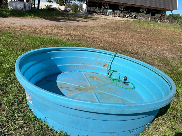 #1636-•-behlen-8'-ploy-stock-tank-image-3