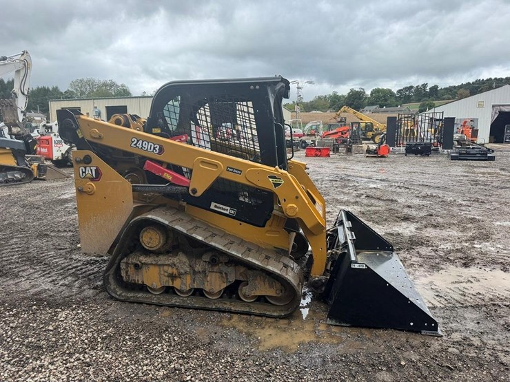 2020-caterpillar-249d-image-7