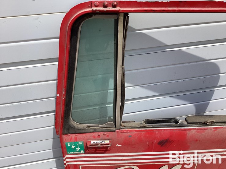 1984-kenworth-driver-side-bottom-latch-handle-door-image-17