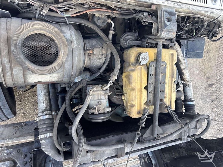 1994-ford-ln8000-image-24