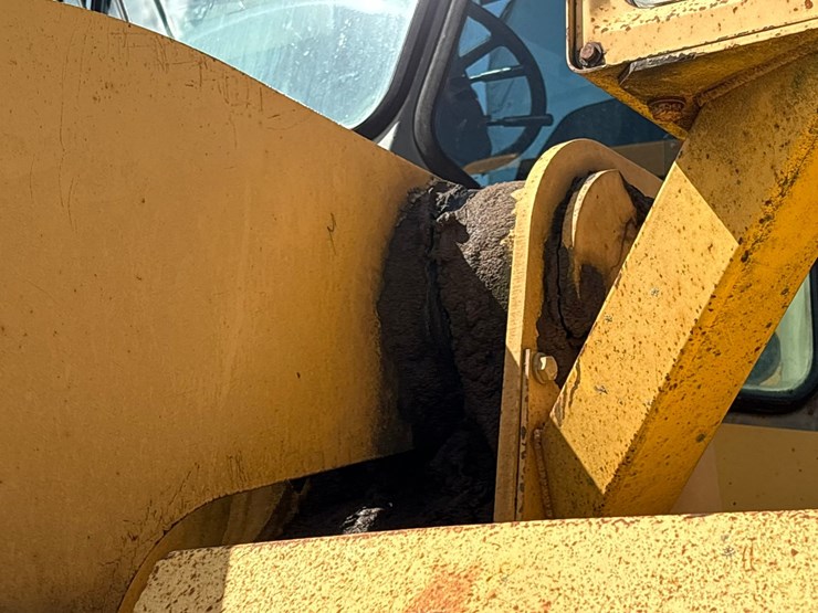 komatsu-wa500-1le-image-48