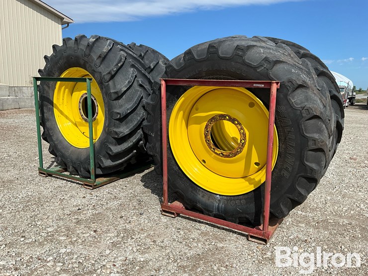 john-deere-r4044-image-1