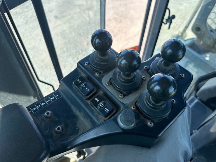 2013-deere-872gp-image-69