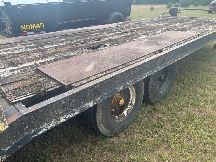#2340-•-24'-tandem-axle-flatbed-trailer-image-8