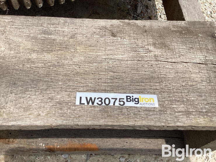 cummins-big-cam-heads,-15.5"-fly-wheel,-cab-jack,-rocker-box-w/-cover-image-16