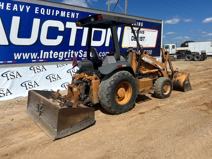 2005-case-570m-xt-image-4