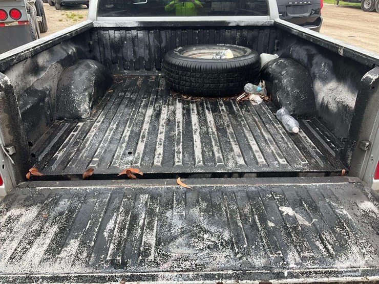 2005-dodge-dakota-image-25