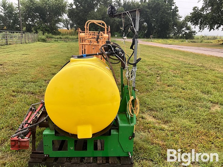 3-pt-mounted-sprayer-image-4