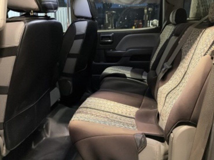 2016-chevrolet-silverado-3500hd-image-27