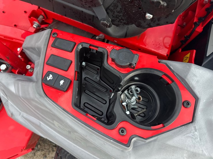gravely-proturn-60-image-19
